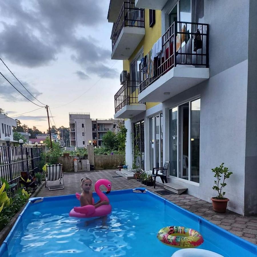 Hotel Lotus Ureki Buitenkant foto