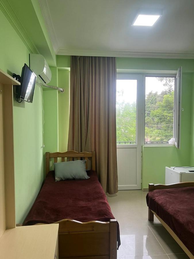 Hotel Lotus Ureki Buitenkant foto