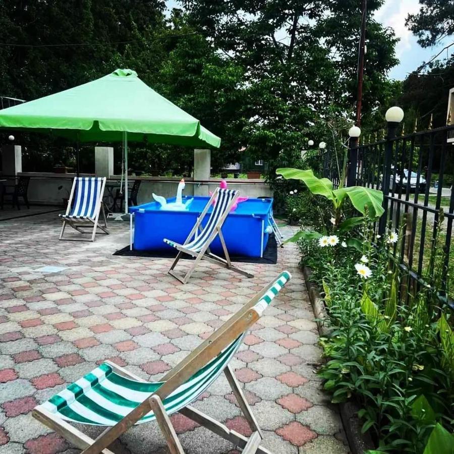 Hotel Lotus Ureki Buitenkant foto